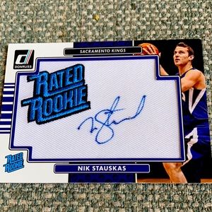 Nik Stauskas basketball card